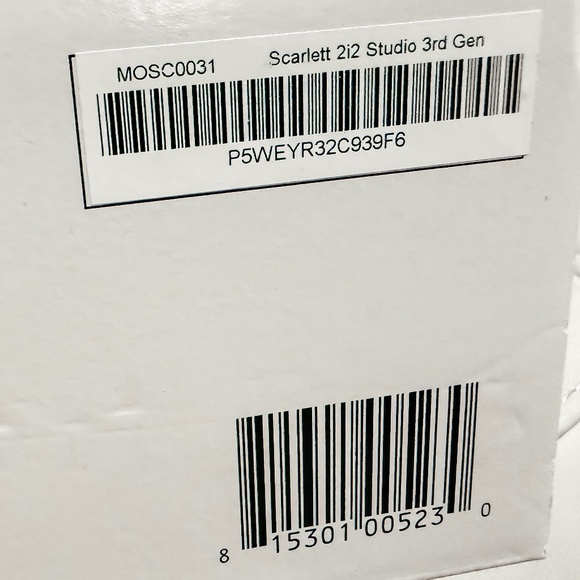 Focusrite Scarlett 2i2 Studio 3rd Gen 2x2 USB Audio Interface - Picture 4 of 4